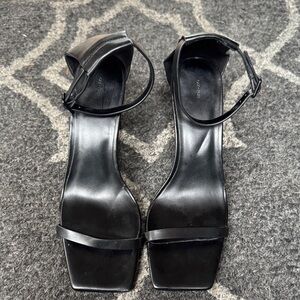 OAK + FORT Black Strappy Heels